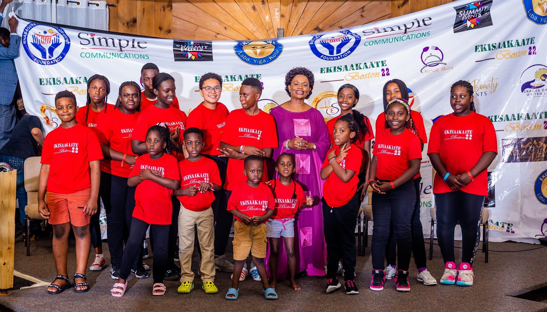 The red team photographed with Her Royal Highness the Nnaabagereka
