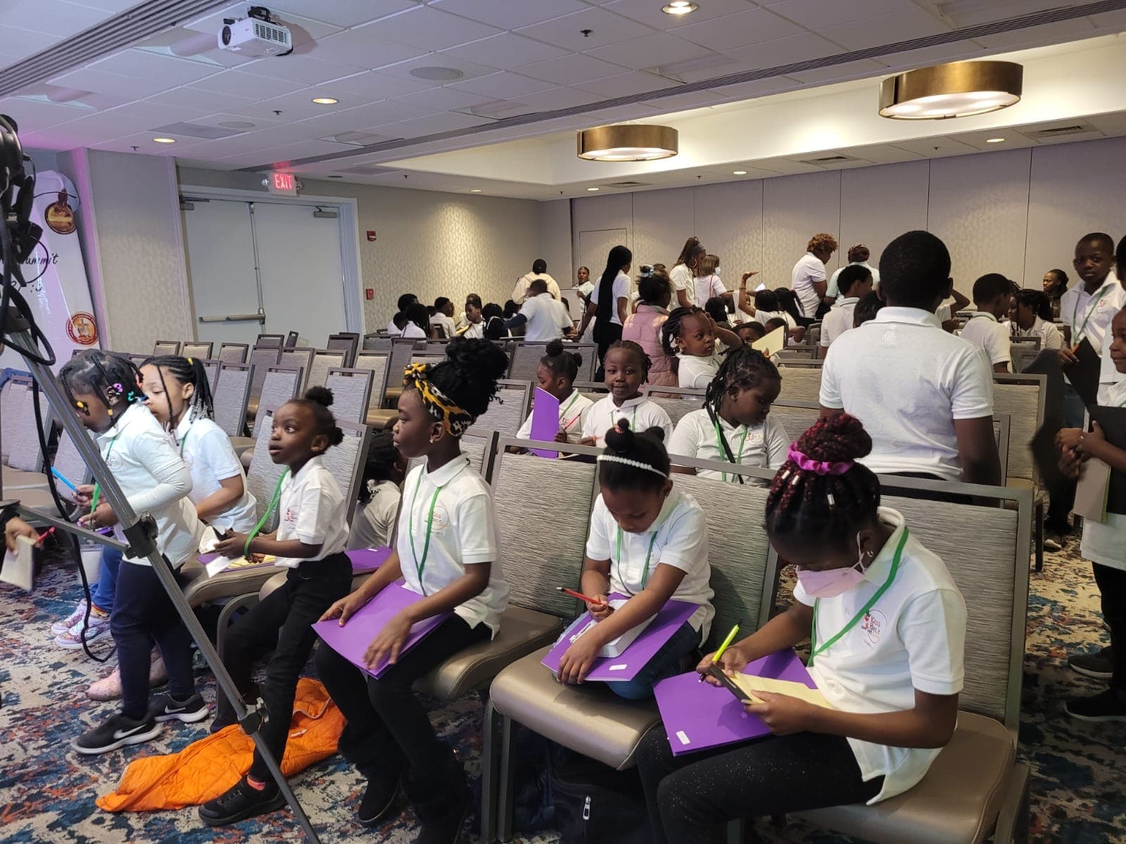 Children participating in an HESM workshop